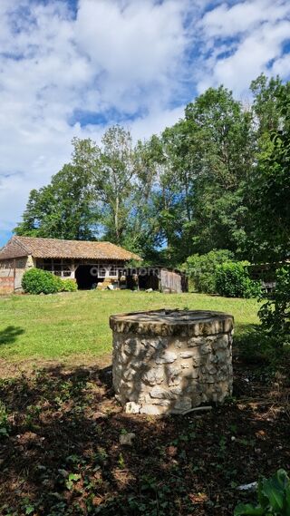  Maison  vendre 8 pices 170 m