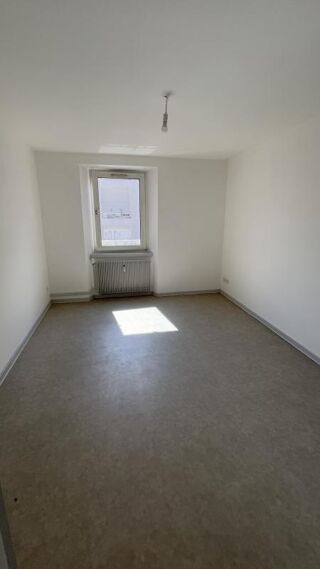 Appartement à louer 3 pièces 60 m²