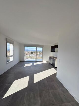  Appartement � louer 4 pi�ces 86 m�