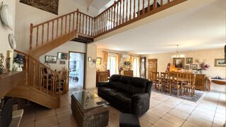  Maison � vendre 7 pi�ces 210 m�