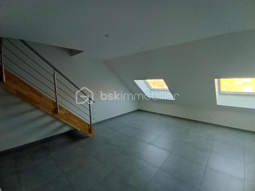 Vente Duplex/Triplex DANS MAISON RESTAUREE, VOTRE APPART. T2 DUPLEX EN DERN. ETAGE DE 2022, DANS UN CADRE AU CALME! Chemaudin