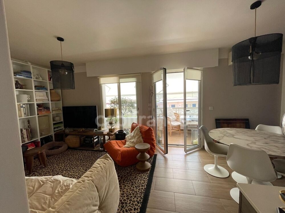 Vente Appartement Appartement à vendre 2 pièces CANNES (06), Palm Beach, échappée mer, terrasse, balcon, charges ultra faibles !! Cannes