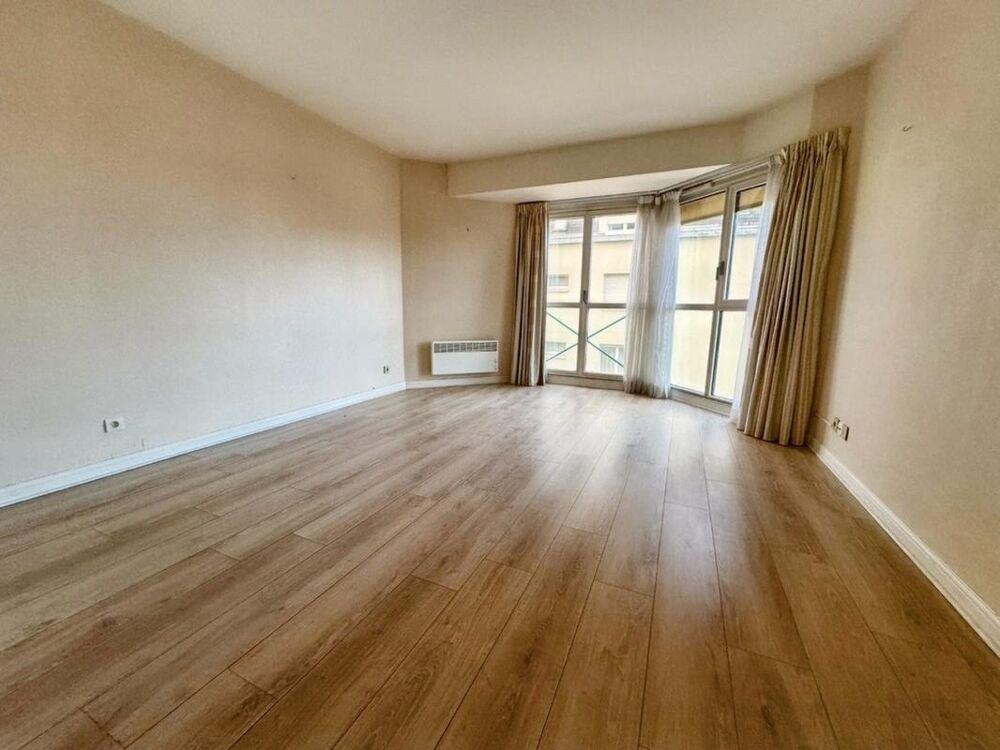 Vente Appartement Appartement à vendre 1 pièces / Studio TOURS (37000) Tours