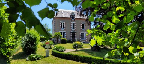  BELLE MAISON DE MAITRE Propriété/château - 9 pièce(s) - 221 m²