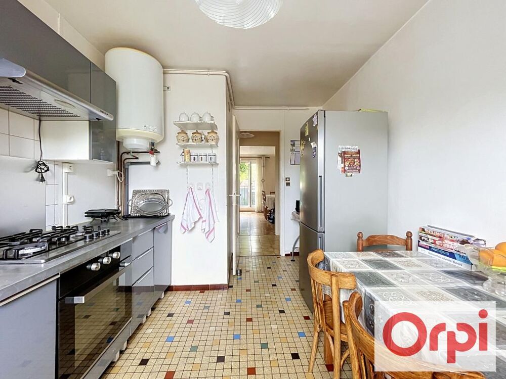 Grand appartement familial de type 5 avec 4 chambres