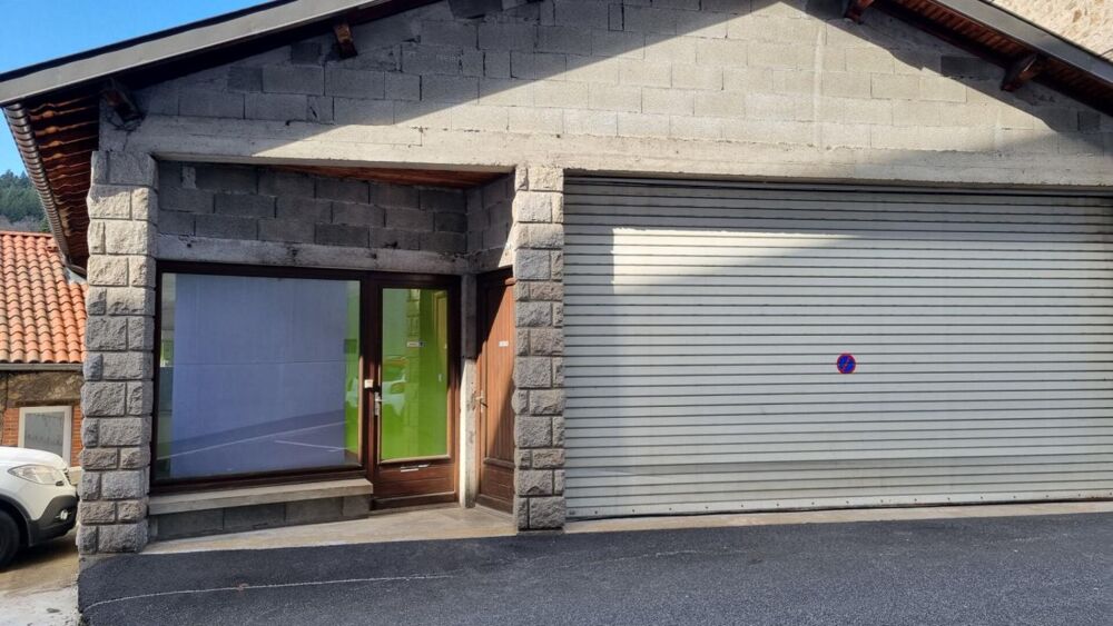 Vente Immeuble Dunières Centre 43220  300m² d'entrepôt et plateau Dunieres