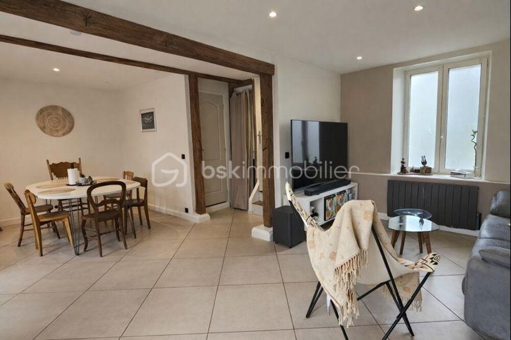 POMMEUSE  Maison briarde 4 chambres  Terrain 1 075 m²  Aucun travaux