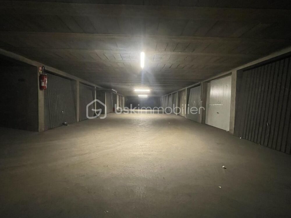 Vente Parking/Garage Garage / Box fermé de 12 m² en sous-sol sécurisé – Idéal investisseur Boussy saint antoine