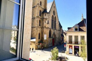  Appartement à vendre 5 pièces 151 m²