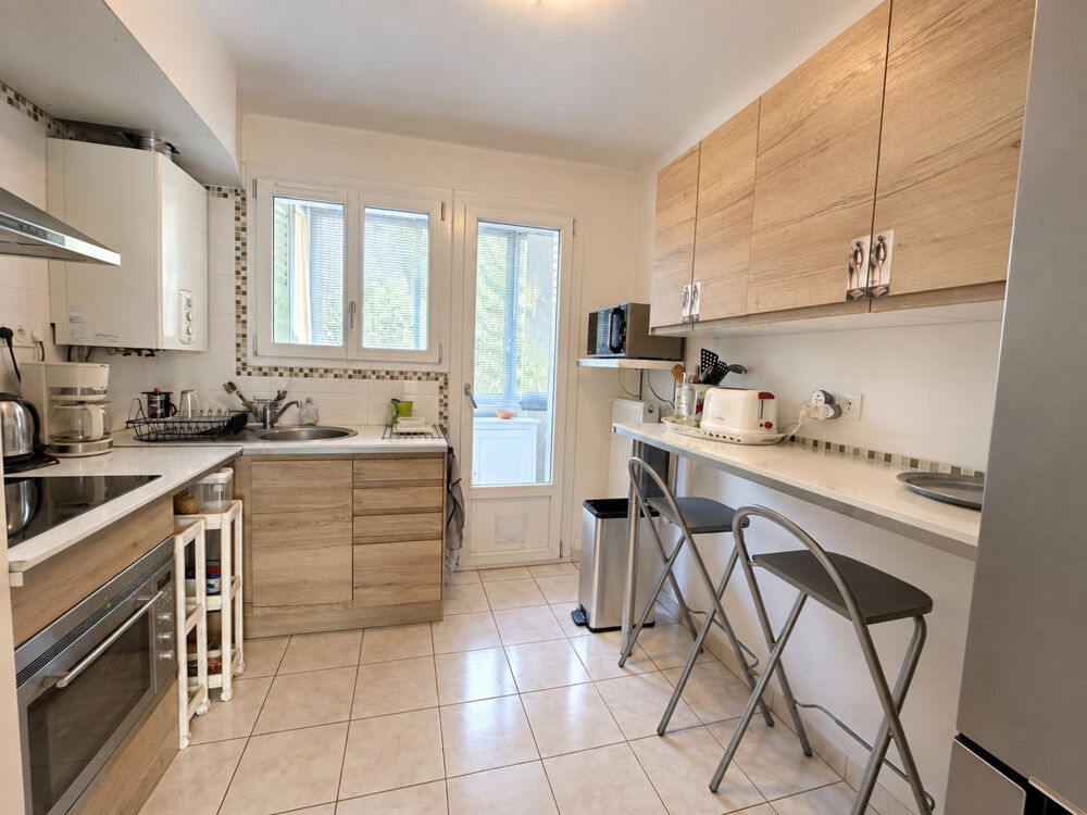 Vente Appartement AIX EN PROVENCE-Pont de Béraud - T4 67m2 lumineux CV à pied Aix en provence