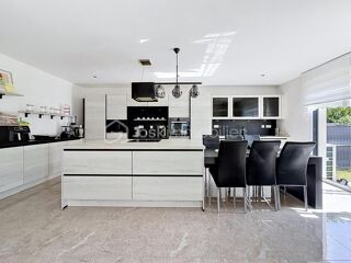  Maison à vendre 8 pièces 203 m²