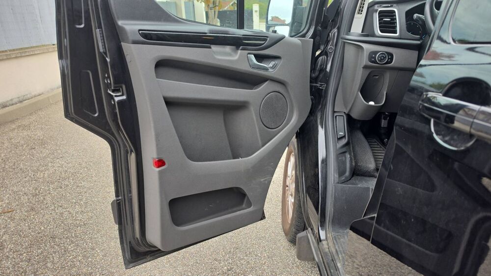 Transit Custom VU 1 2.0 Ecoblue 170 BVA6 Limited Cabine Approfondi L2h1 2023 occasion 01300 Brens