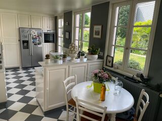  Maison � vendre 9 pi�ces 300 m�