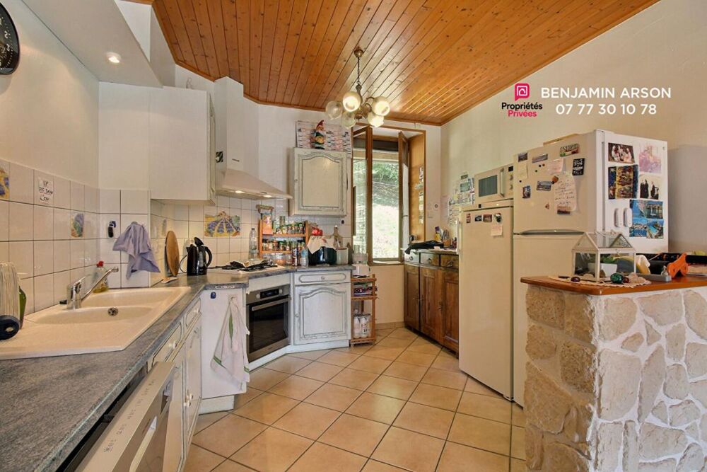 Vente Maison Maison Saint Laurent Du Pont 13 pièces - 8 Chbres - 236 m2 Saint laurent du pont