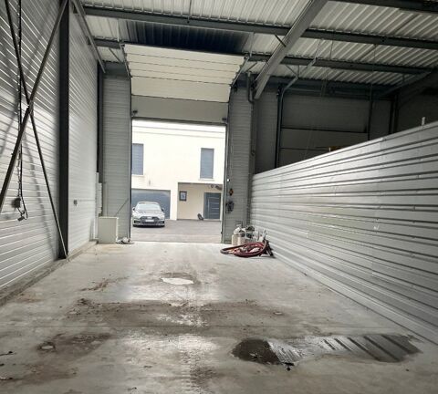   A LOUER - BUREAUX ET CELLULE D ACTIVITE 