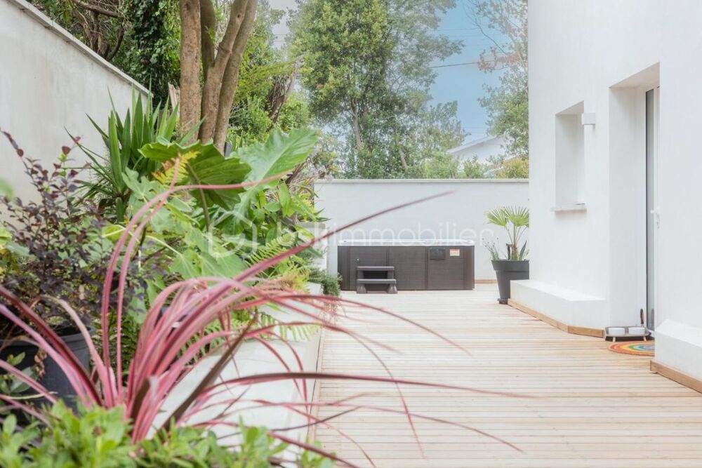 BIARRITZ  Élégante villa familiale rénovée 5 chambres - jardin ombragé et jacuzzi