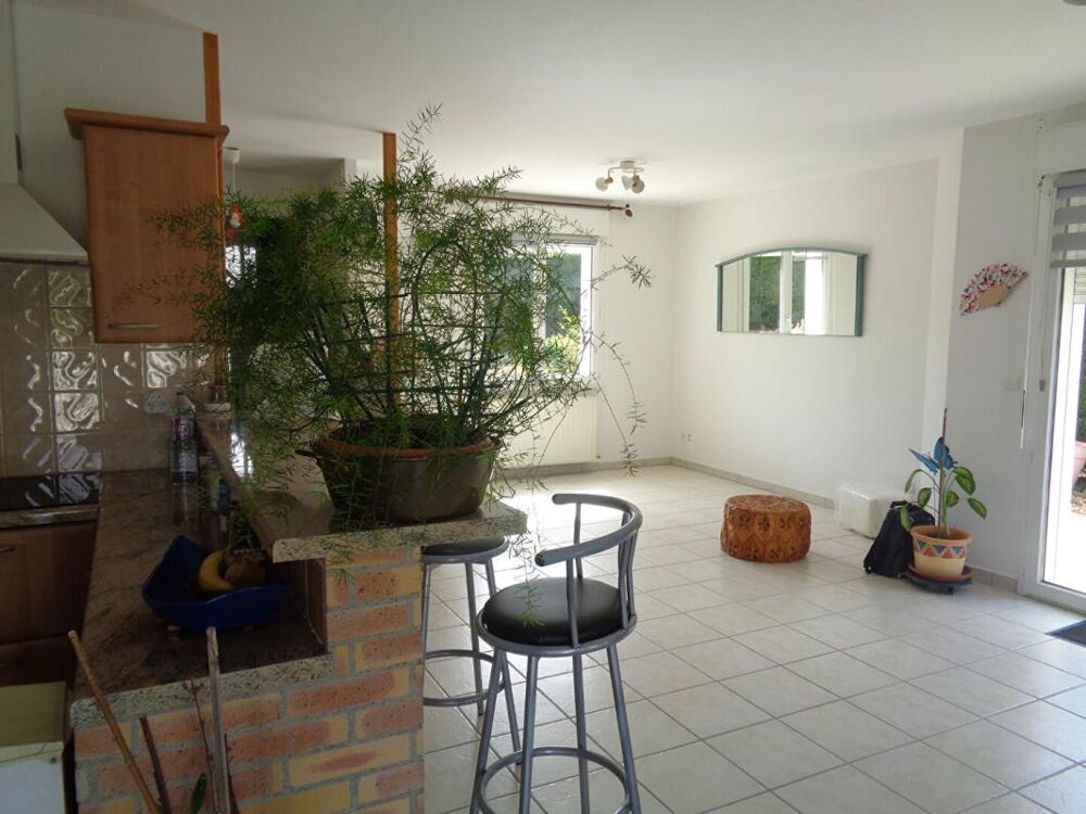 Vente Maison Jumeaux(63), maison plain pied de 90 m2 habitables, 3 chambres sur 882 m2 de terrain Jumeaux