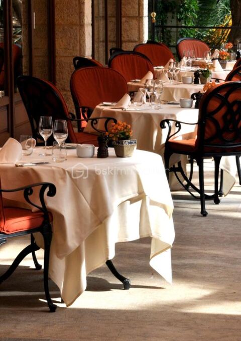 &Agrave; VENDRE CAF&Eacute; - RESTAURANT - LICENCE IV - TERRASSE - PARIS 16 800000 75016 Paris 16e arrondissement