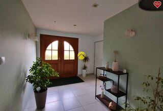  Maison � vendre 8 pi�ces 274 m�