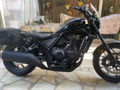 Annonce voiture Moto HONDA 7500 €