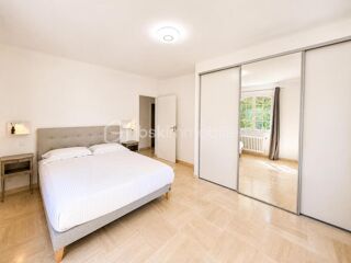  Propriété/château à vendre 9 pièces 313 m²