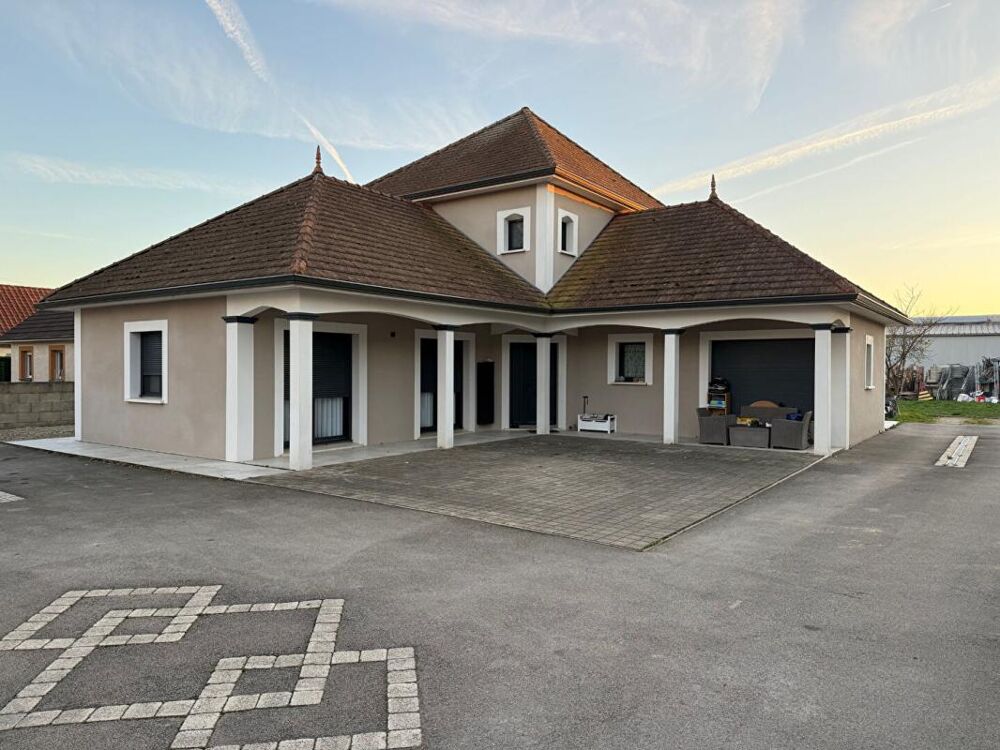 Maison récente de 2015 à Allériot 7 pièce(s) 150 m2 DPE B GES A