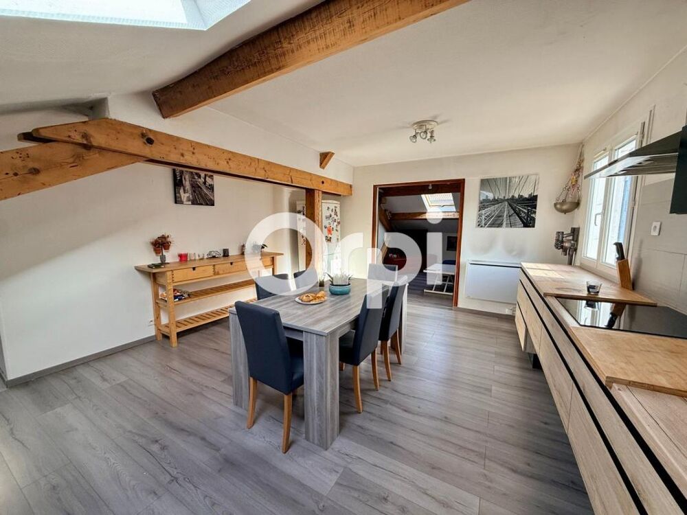 ? À VENDRE  T3 85 m² au coeur dAllevard-les-Bains