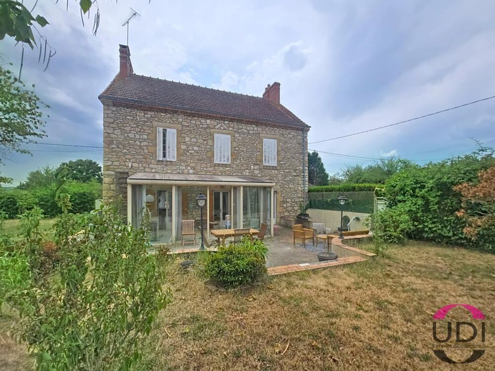 Vente Maison Maison en pierre rénovée avec dépendance et parc de 3 867 m² – Aux portes de Montluçon Bezenet