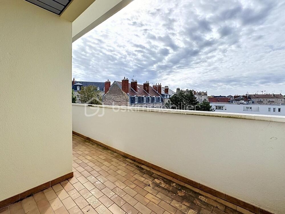 BEL APPARTEMENT AU CENTRE VILLE