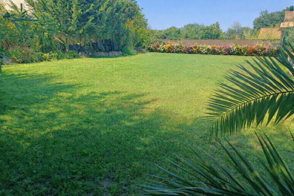 Sollies Ville Villa de plain-pied de 260m² sur un terrain de 1600m²