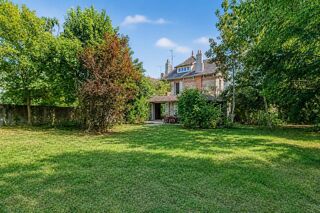 Maison 7 pièces 150 m² · à Villeneuve le Roi · 150 m² · 510 000 €