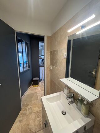  Appartement à louer 3 pièces 60 m²
