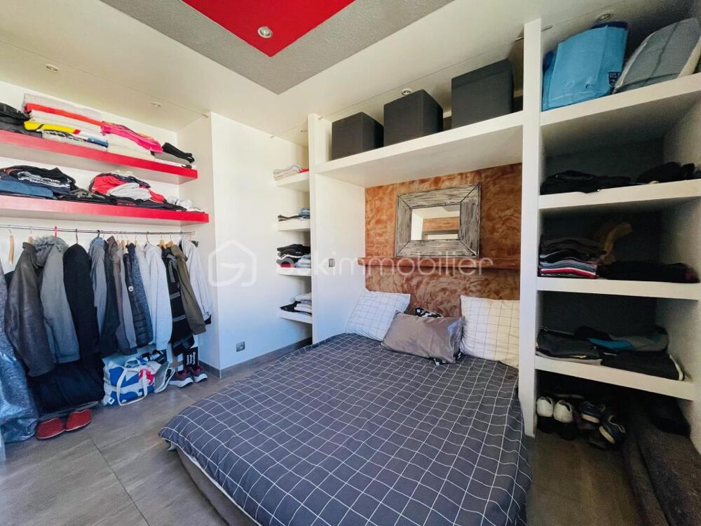 Appartement T2 rénové, résidence sécurisée, quartier en plein essor