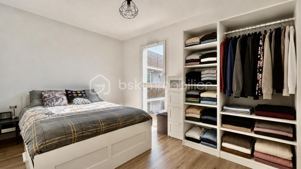 Coup de coeur, T2 de 43 m2 avec place de parking en sous-sol