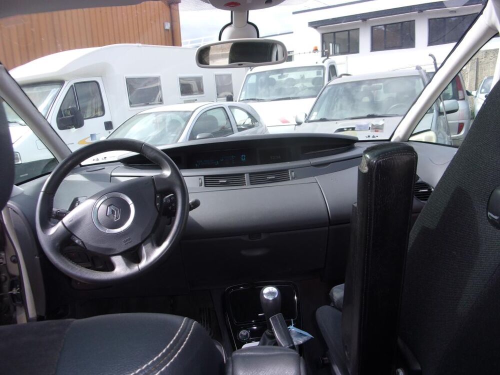 Espace IV 2.0 DCI 175CV INTENSE FAP BOITE AUTO EQUIP&Eacute; TPMR 2013 occasion 13510 &Eacute;guilles