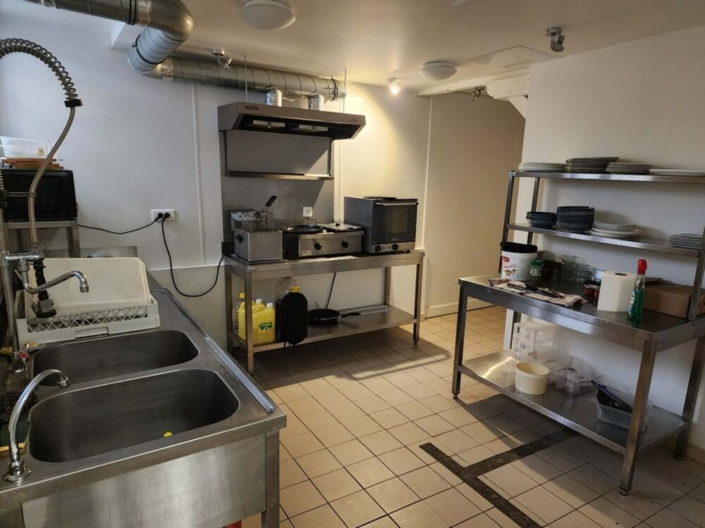   DROIT AU BAIL – BAR LOUNGE – PETITE RESTAURATION – EMPLACEMENT N°1 – CENTRE NANTES Nantes