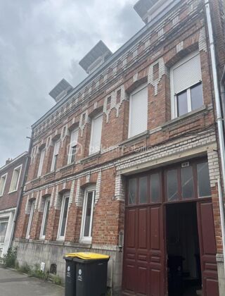  Immeuble à vendre 6 pièces 276 m²