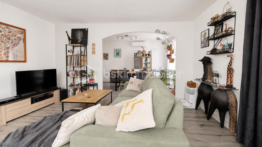 EXCLUSIVITÉ  108 m² habitables, 3 chambres, terrasse, garage et stationnement privatif  Montélimar