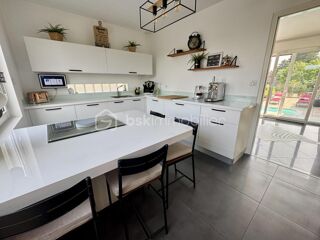  Maison � vendre 6 pi�ces 211 m�