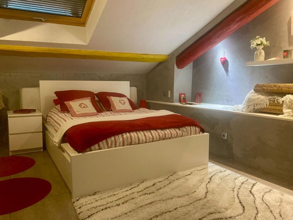 à vendre  Propriété/château Saint-Amour (39160)