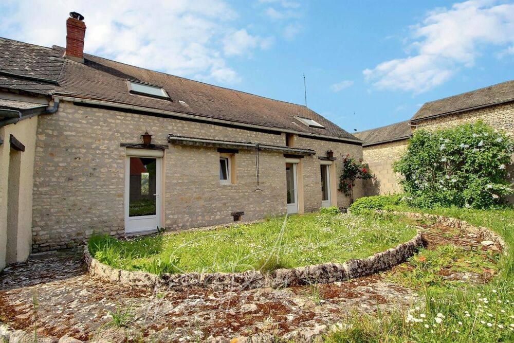 Vente Maison Maison en pierres avec cour et jardin Outarville