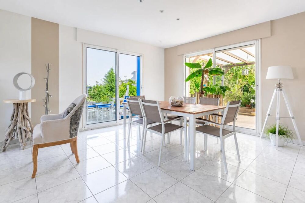 Maison plain pied 5 pièces de 101 m² à Thouaré-sur-Loire