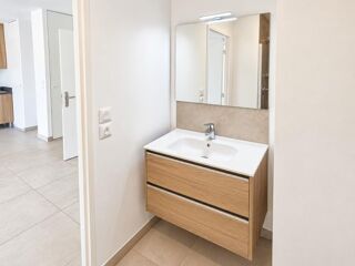  Appartement à louer 3 pièces 63 m²
