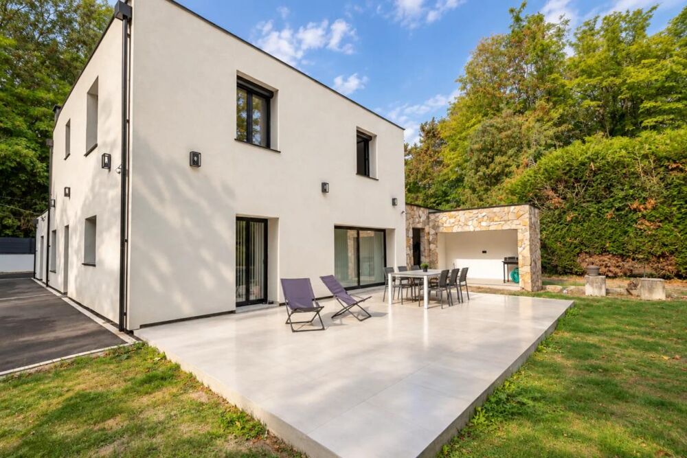 Vente Maison Maison de 5 pièces de 170 m² à Charmentray Charmentray