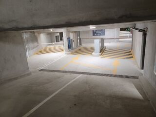  Parking / Garage à louer 14 m²