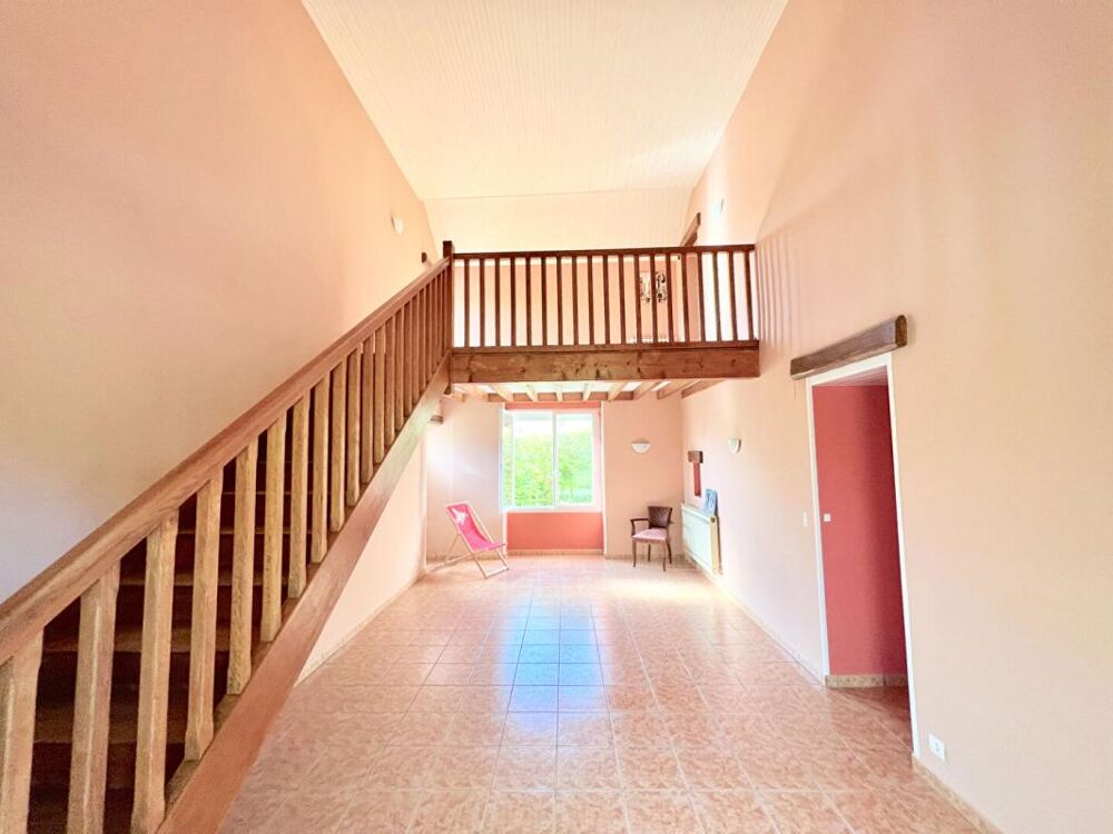 Maison Garchizy 7 pièce(s) 205 m2 sur 2500m2 de terrain - 5 chambres