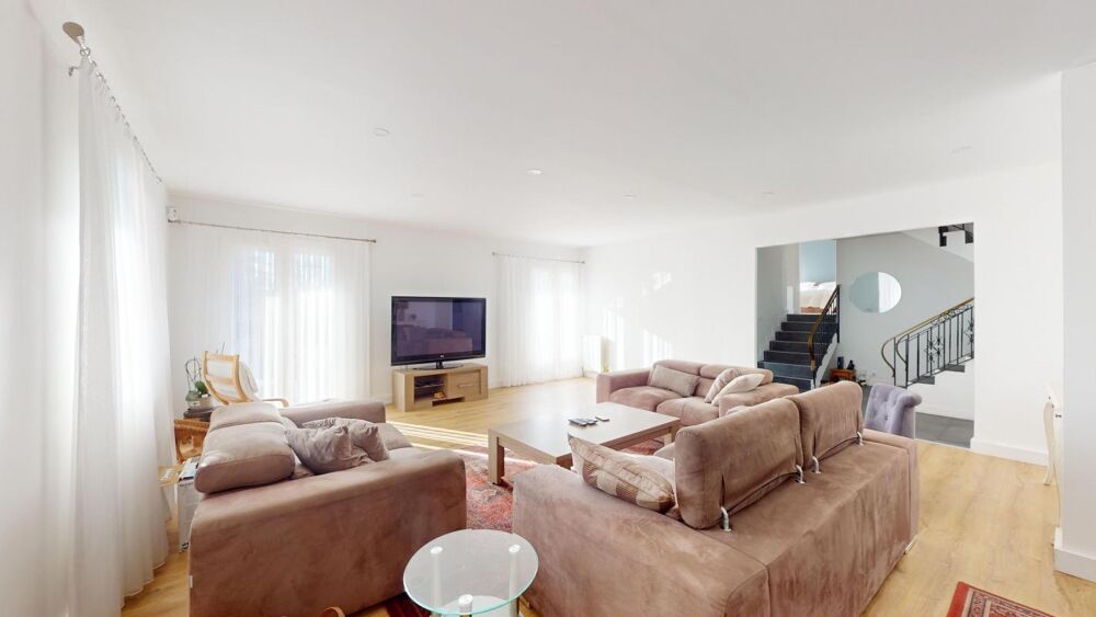 EXCLUSIVITE - MAISON T5 à SAINT-JEAN avec GARAGE/SOUS-SOL, PISCINE, TERRASSE, JARDIN