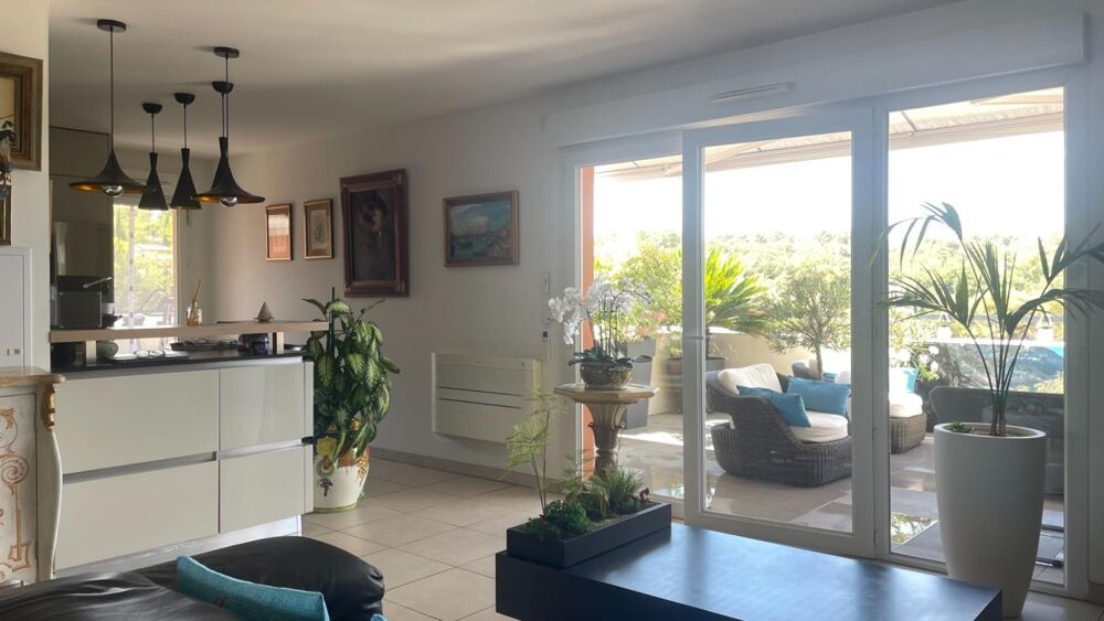 Vente Appartement Appartement T4 Dernier Étage avec Terrasse Plein Ciel 37 m² – Résidence Récente & Vue Dégagée Chateauneuf le rouge