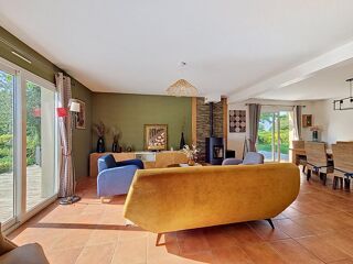  Maison à vendre 8 pièces 164 m²