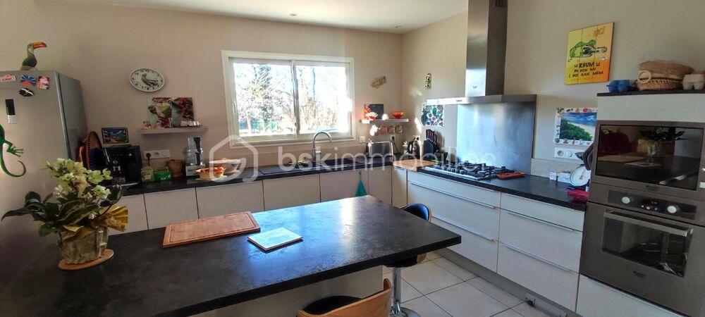 � vendre  Propri�t�/ch�teau Mondragon (84430)